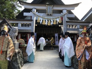 7月1日 早朝 五合目小御岳神社での開山祭