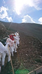 「六根清浄 御山晴天 」一歩一歩の富士の山