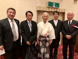 左から管長台下、徳大寺實啓さま、沼部春友宮司、荒川英行教会長、堤公長さま